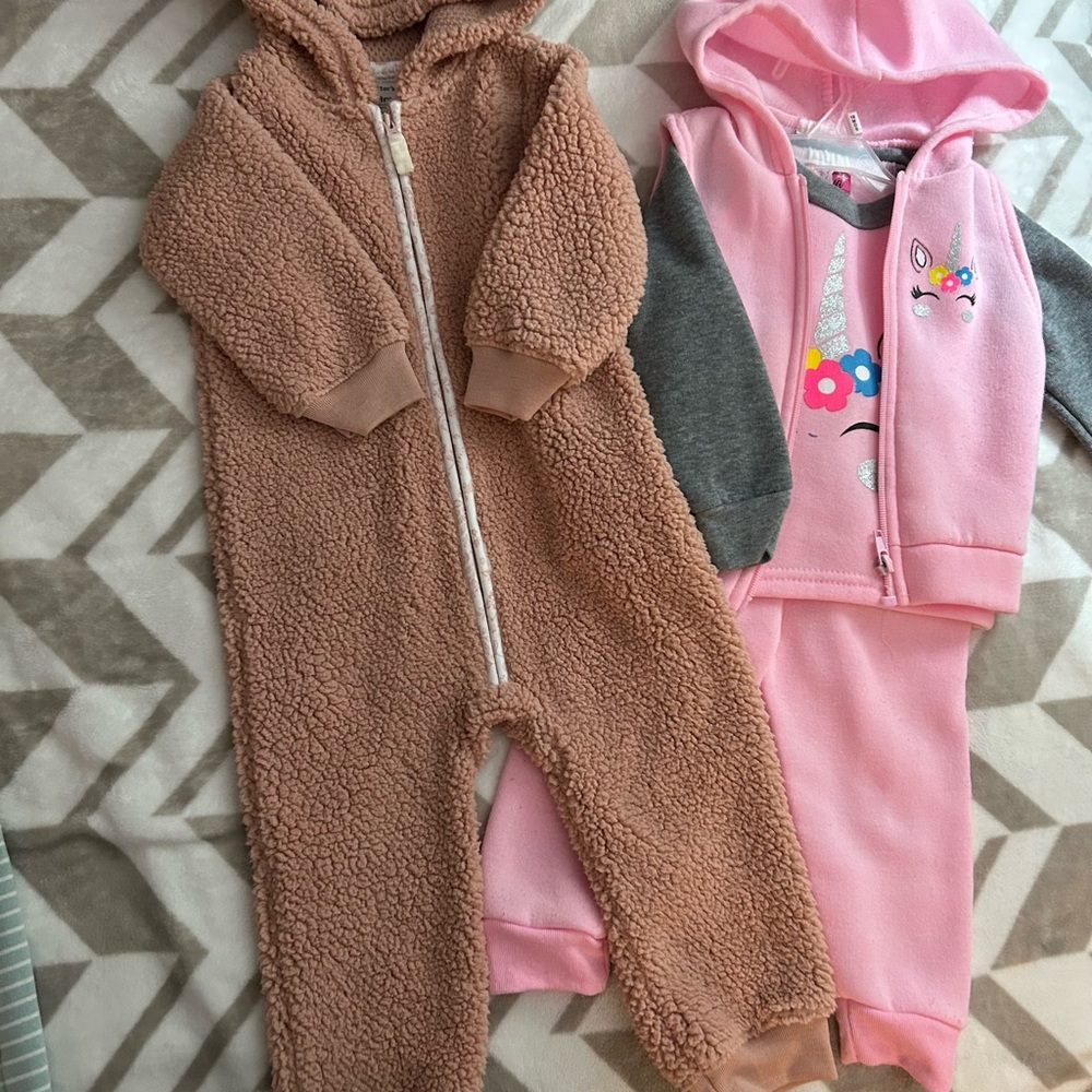 18 Month Girls cold weather Fall, Winter Bundle with Hoodies and Sweater outfits - Picture 7 of 11